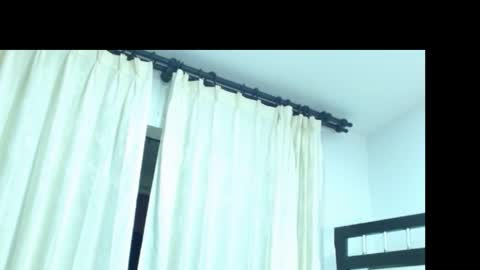 Snapshot of viollet_28 chatting on January 21, 1:08 am violeta online show from January 21, 1:08 am