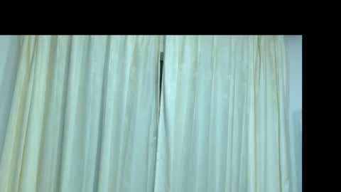 Snapshot of viollet_28 chatting on January 23, 1:30 am violeta online show from January 23, 1:30 am