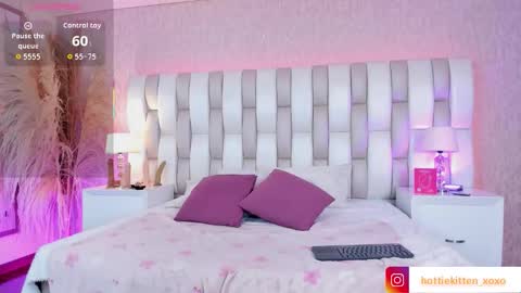 VIOLLET online show from February 17, 8:26 pm