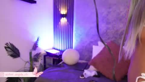 viollettebylyly online show from July 30, 12:37 pm