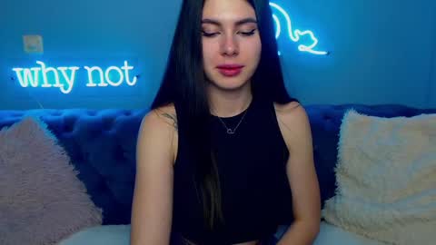 viollinalv online show from February 3, 11:53 am