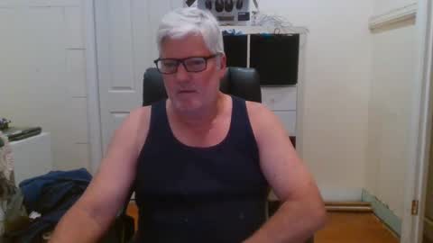 viper654321 online show from January 18, 8:10 am