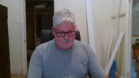 viper654321 online show from January 15, 7:35 am