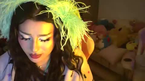 VireDesire online show from February 16, 1:40 pm