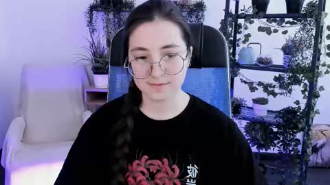 Snapshot of virtualvoyant chatting on February 18, 6:53 am your love online show from February 18, 6:53 am