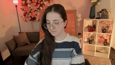 Snapshot of virtualvoyant chatting on February 25, 1:26 am your love online show from February 25, 1:26 am