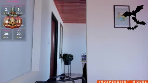 Vito Ferrer online show from November 1, 11:56 am