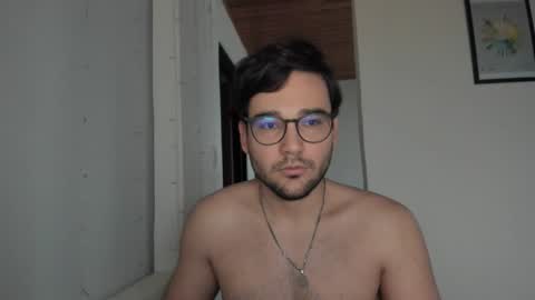 Vito Ferrer online show from February 6, 11:46 am