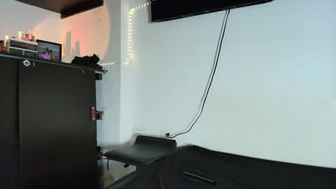 Snapshot of vitoriia_ chatting on September 27, 10:48 pm vitoriia_ online show from September 27, 10:48 pm