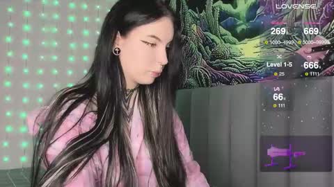 Snapshot of vivi__squirrel chatting on January 13, 3:12 am Vivi online show from January 13, 3:12 am