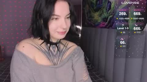 Snapshot of vivi__squirrel chatting on February 22, 4:46 am Vivi online show from February 22, 4:46 am