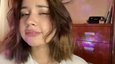 Snapshot of viviaaan_n chatting on August 2, 4:16 pm Vivian online show from August 2, 4:16 pm
