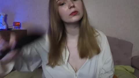 vivian_alison online show from April 23, 6:54 pm