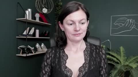 Snapshot of vivian_dream chatting on March 7, 7:38 am Vivian online show from March 7, 7:38 am