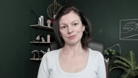 Snapshot of vivian_dream chatting on March 19, 6:50 am Vivian online show from March 19, 6:50 am