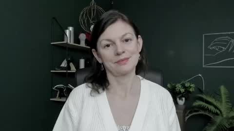 Snapshot of vivian_dream chatting on March 23, 6:50 am Vivian online show from March 23, 6:50 am