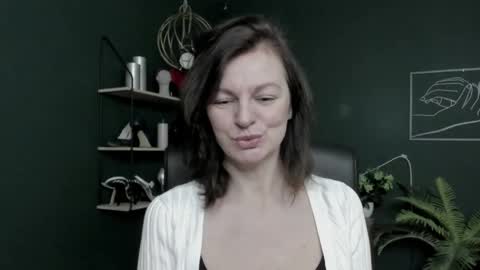 Snapshot of vivian_dream chatting on March 31, 6:03 am Vivian online show from March 31, 6:03 am