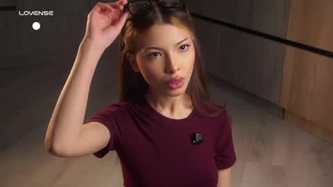 Naomi online show from May 3, 1:50 pm