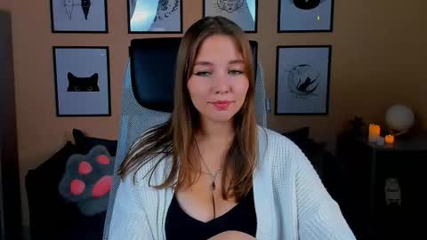 viviangutierrez online show from October 11, 10:03 am
