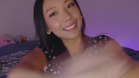 Snapshot of vivianwinters chatting on October 23, 1:27 am vivianwinters online show from October 23, 1:27 am