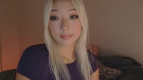 Snapshot of vivianwinters chatting on November 3, 10:32 pm vivianwinters online show from November 3, 10:32 pm