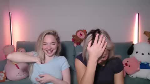 Snapshot of vivianwinters chatting on November 26, 9:16 pm vivianwinters online show from November 26, 9:16 pm