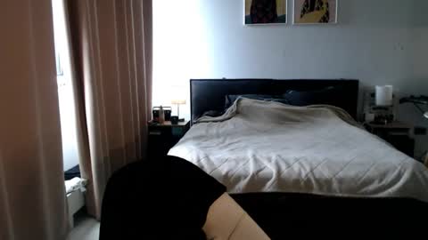 Snapshot of vivica_coke chatting on April 29, 9:24 am VI online show from April 29, 9:24 am