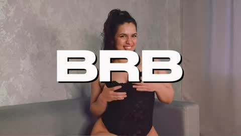 Snapshot of vivien_ross chatting on May 18, 4:07 am vivien_ross online show from May 18, 4:07 am