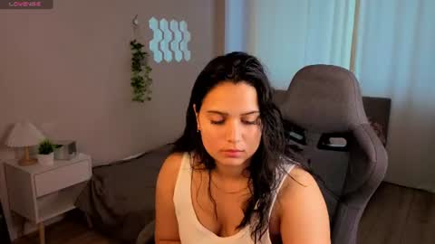 vivien_ross online show from July 3, 1:12 am