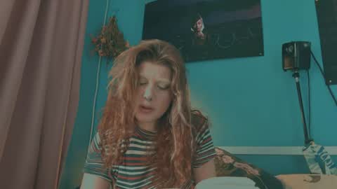viviendarkbloom online show from June 16, 10:07 am