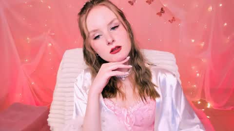 Vivien online show from May 11, 2:45 pm