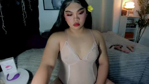 vivienne_monroe online show from July 28, 5:25 am