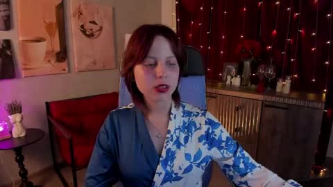 Vivienne  online show from May 11, 12:44 pm