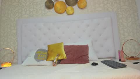 Snapshot of vivifit_08 chatting on February 15, 7:32 pm vivifit 08 online show from February 15, 7:32 pm