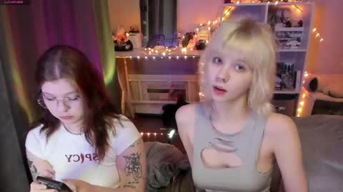 chatur babes online show from May 20, 9:21 pm