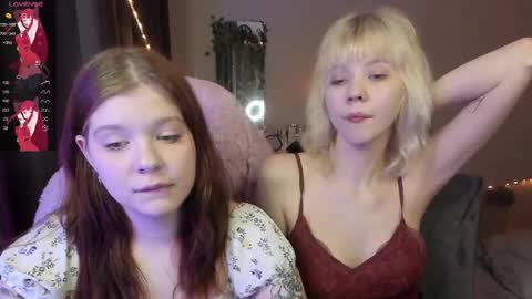 chatur babes online show from May 22, 10:15 pm
