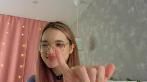 Snapshot of vivyboo111 chatting on March 16, 9:41 pm vivyboo111 online show from March 16, 9:41 pm