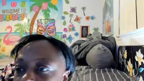 Snapshot of vixenfyre chatting on July 20, 4:27 am Vixen Fyre online show from July 20, 4:27 am