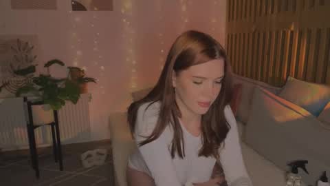 Snapshot of vixensinss chatting on February 15, 8:16 pm Sofia online show from February 15, 8:16 pm