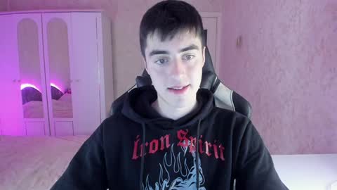 Snapshot of vlad1605 chatting on December 5, 12:41 am Martin online show from December 5, 12:41 am