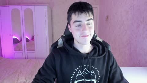 Snapshot of vlad1605 chatting on December 28, 4:30 pm Martin online show from December 28, 4:30 pm