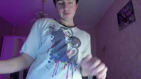 Snapshot of vlad1605 chatting on February 9, 5:50 am Martin online show from February 9, 5:50 am