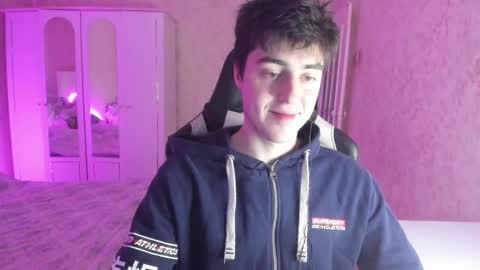 Snapshot of vlad1605 chatting on February 13, 1:50 am Martin online show from February 13, 1:50 am