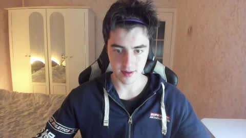 Snapshot of vlad1605 chatting on February 16, 4:20 am Martin online show from February 16, 4:20 am