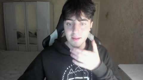 Snapshot of vlad1605 chatting on October 18, 1:12 pm Martin online show from October 18, 1:12 pm