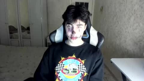 Snapshot of vlad1605 chatting on October 31, 6:20 pm Martin online show from October 31, 6:20 pm