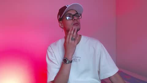 Snapshot of vlad__night chatting on February 8, 1:03 pm Vlad online show from February 8, 1:03 pm