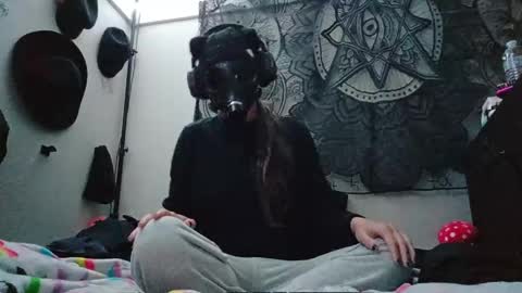Snapshot of voidbunni chatting on April 25, 1:03 pm voidbunni online show from April 25, 1:03 pm