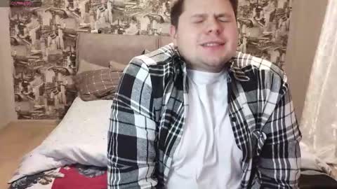 Snapshot of volshebnik_130 chatting on January 12, 8:25 pm Volshebnik1302 online show from January 12, 8:25 pm