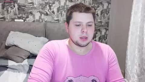 Snapshot of volshebnik_130 chatting on January 19, 2:37 am Volshebnik1302 online show from January 19, 2:37 am